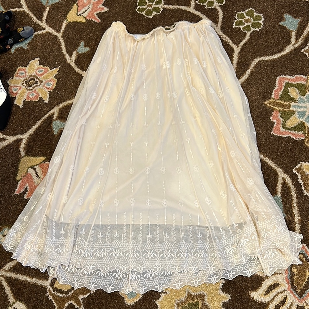 Long Beautiful Skirt!